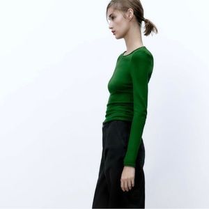 ROLLED FINISH KNIT SWEATER green